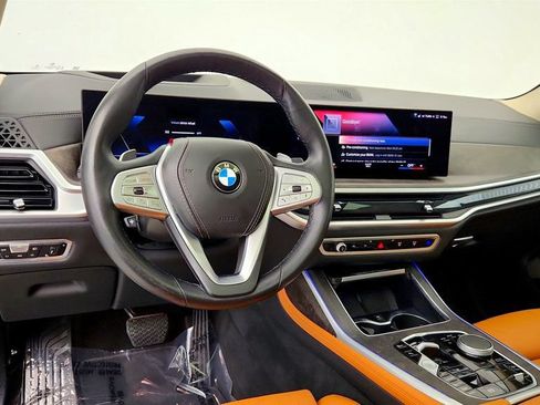 Used 2023 BMW X7 xDrive40i w/ Premium Package AWD/4WD image 13