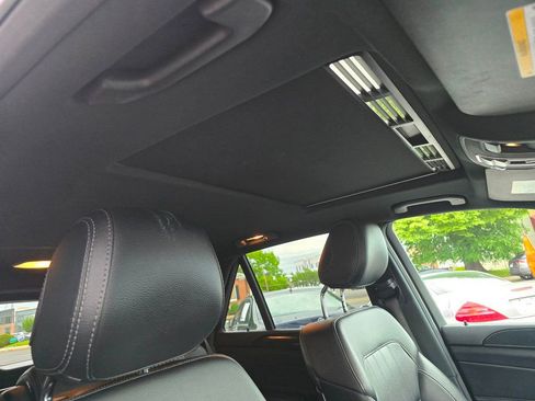 Used 2019 Mercedes-Benz GLE 400 4MATIC image 18