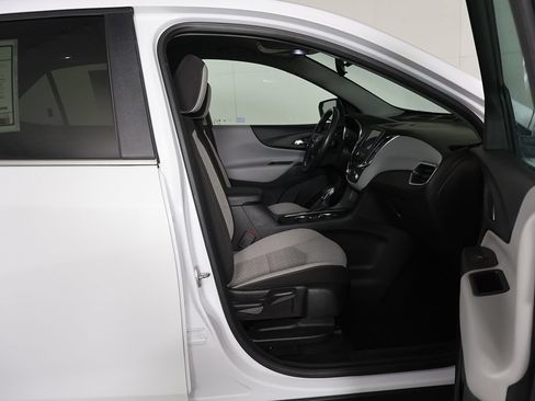 Used 2022 Chevrolet Equinox LT AWD/4WD image 28