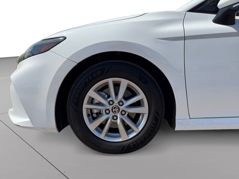 Used 2025 Toyota Camry LE FWD image 9