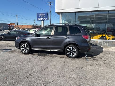 Used 2017 Subaru Forester 2.5i Premium image 9