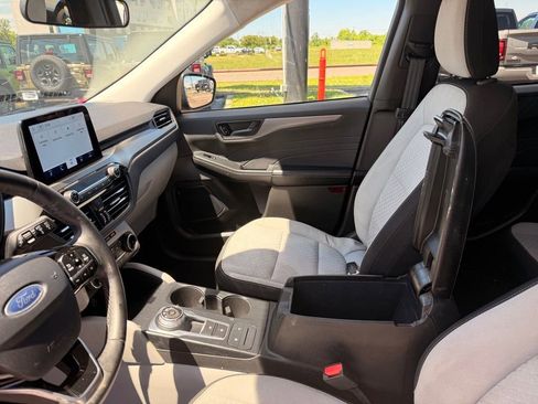 Used 2024 Ford Escape Active AWD/4WD image 19