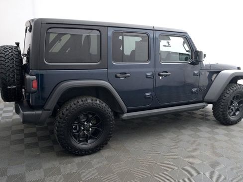 Used 2025 Jeep Wrangler Unlimited Sport AWD/4WD image 4