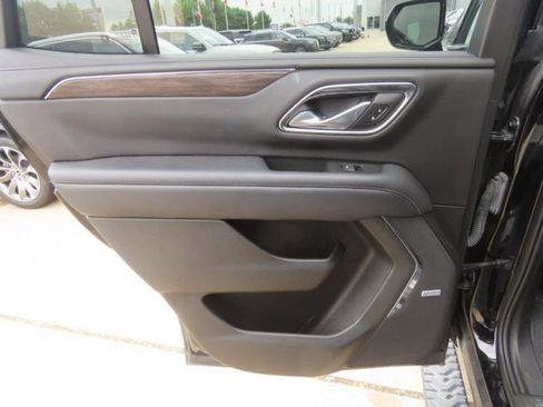 Used 2022 Chevrolet Tahoe Z71 AWD/4WD image 18