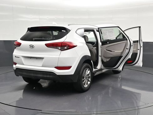 Used 2018 Hyundai Tucson SEL FWD image 35