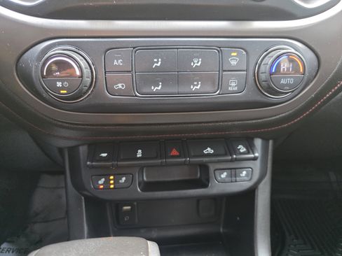 Used 2018 GMC Canyon All Terrain image 18