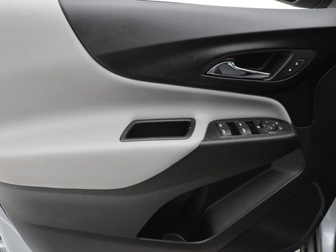 Used 2024 Chevrolet Equinox LS image 13