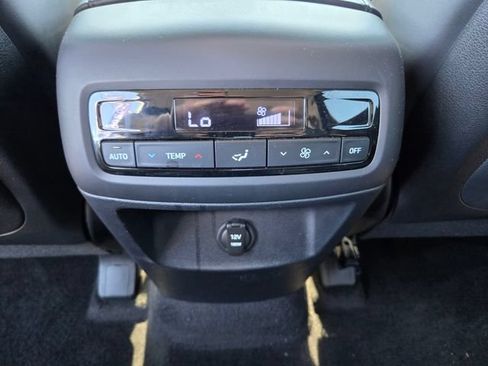 Used 2025 Hyundai Palisade SEL AWD/4WD image 15