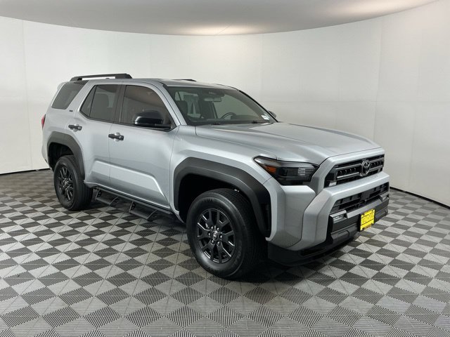 Used 2025 Toyota 4Runner SR5 AWD/4WD image 3