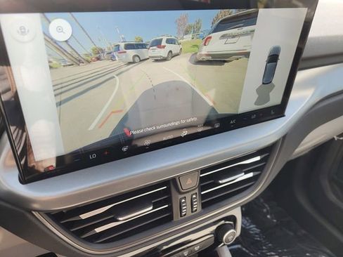 New 2024 Ford Escape SE FWD image 10
