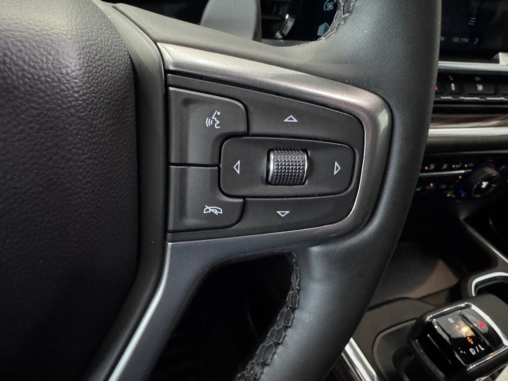 Certified 2025 Chevrolet Silverado 1500 RST AWD/4WD image 18