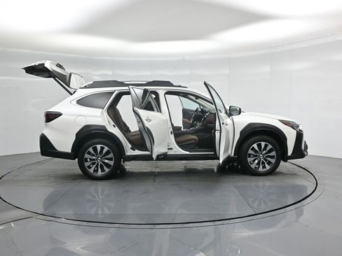 Used 2024 Subaru Outback Touring XT image 5