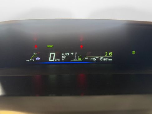 Used 2013 Toyota Prius V Five FWD image 14
