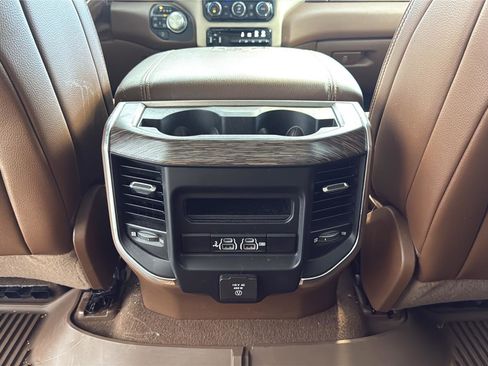 Used 2019 RAM 1500 Laramie AWD/4WD image 29