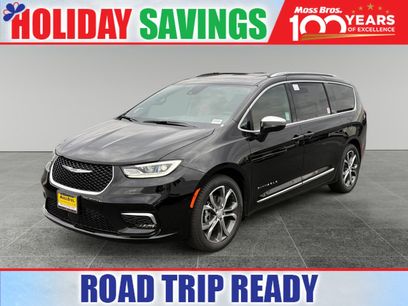 New 2026 Chrysler Pacifica Pinnacle