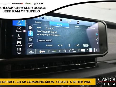 Used 2025 Jeep Wrangler Unlimited Sahara AWD/4WD image 21