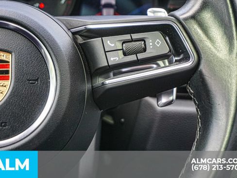 Used 2022 Porsche Macan AWD/4WD image 29