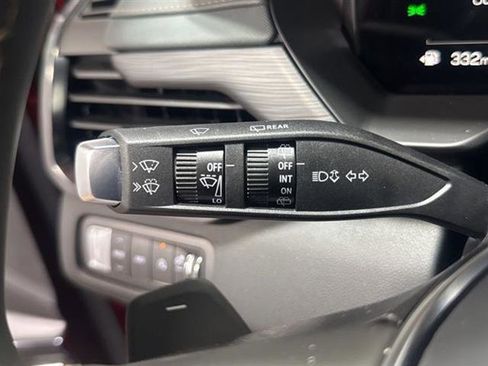 New 2025 GMC Acadia AT4 w/ Super Cruise Package image 28