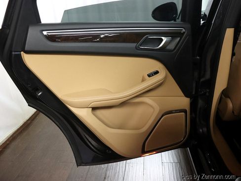 Used 2017 Porsche Macan GTS image 27