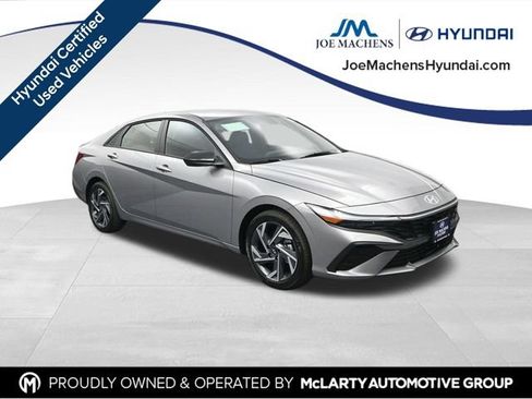 Used 2025 Hyundai Elantra Sport FWD image 2
