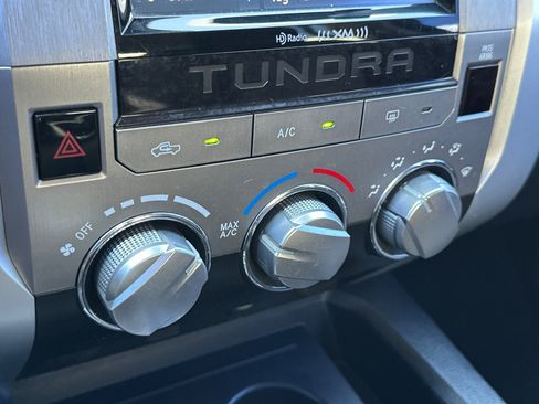 Used 2018 Toyota Tundra SR5 w/ SR5 Upgrade Package RWD image 27