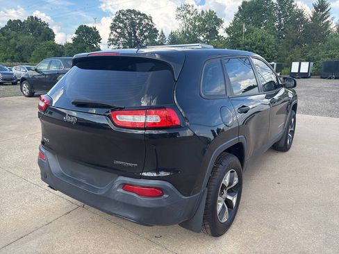 Used 2014 Jeep Cherokee Sport w/ Cold Weather Group AWD/4WD image 4