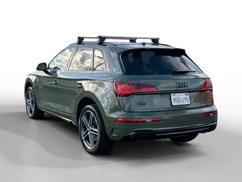 Used 2024 Audi Q5 e Premium Plus w/ Premium Plus Package image 3