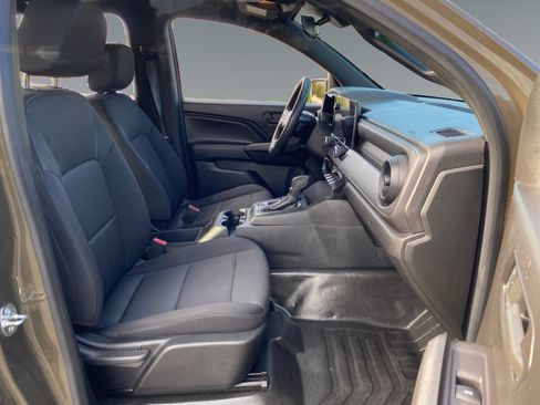 Used 2023 Chevrolet Colorado W/T RWD image 15