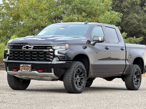Used 2023 Chevrolet Silverado 1500 ZR2 w/ Technology Package AWD/4WD image 8
