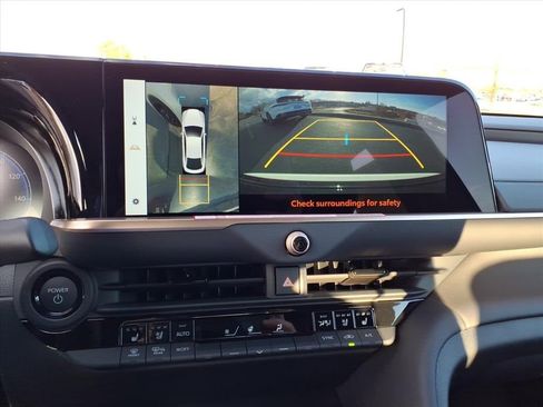 New 2026 Toyota Crown Platinum image 11