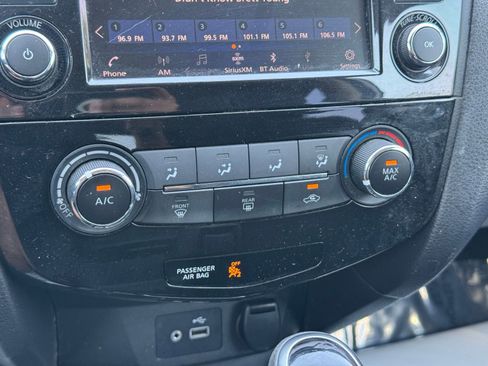 Used 2019 Nissan Rogue Sport S FWD image 26