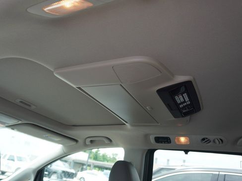 Used 2015 Honda Odyssey Touring image 14