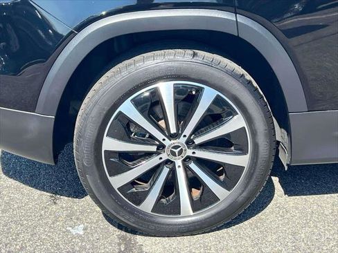 Used 2022 Mercedes-Benz GLB 250 4MATIC image 9