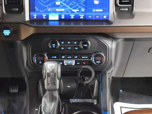 Used 2023 Ford Bronco Outer Banks image 37