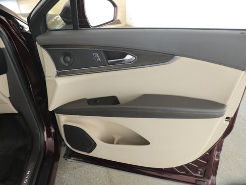 Used 2019 Lincoln Nautilus Reserve image 14