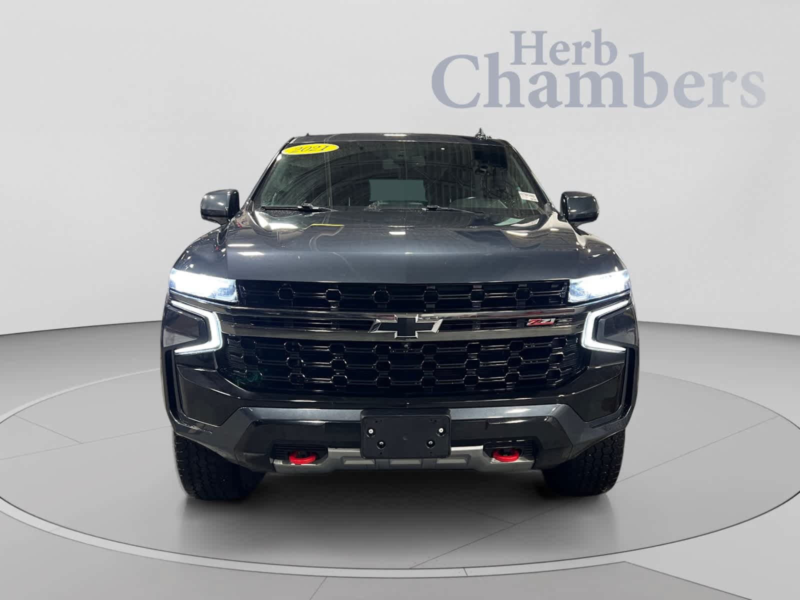 Used 2021 Chevrolet Tahoe Z71 w/ Z71 Signature Package AWD/4WD image 2