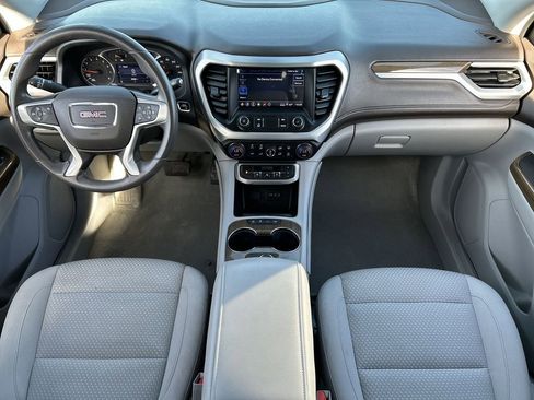 Used 2023 GMC Acadia SLE image 19