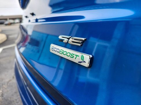 Used 2020 Ford Fusion SE image 35