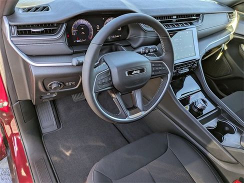 New 2025 Jeep Grand Cherokee L Laredo w/ Luxury Tech Group I image 10