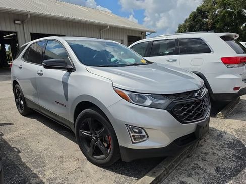 Used 2019 Chevrolet Equinox LT FWD image 2