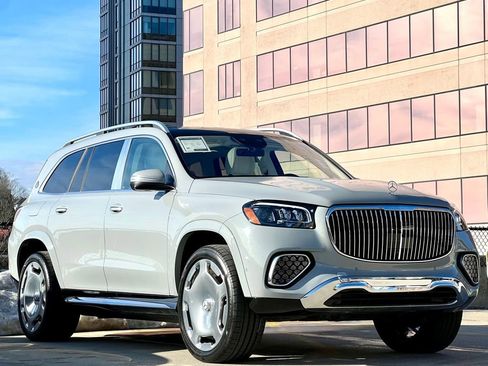 Certified 2024 Mercedes-Benz Maybach GLS 600 Maybach GLS 600 image 1