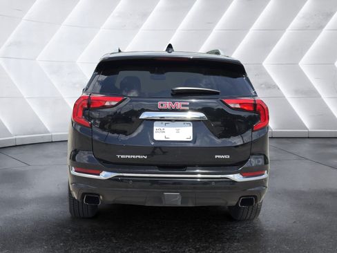 Used 2019 GMC Terrain Denali w/ Advanced Safety Package AWD/4WD image 4
