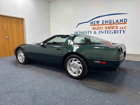 Used 1993 Chevrolet Corvette Coupe image 21