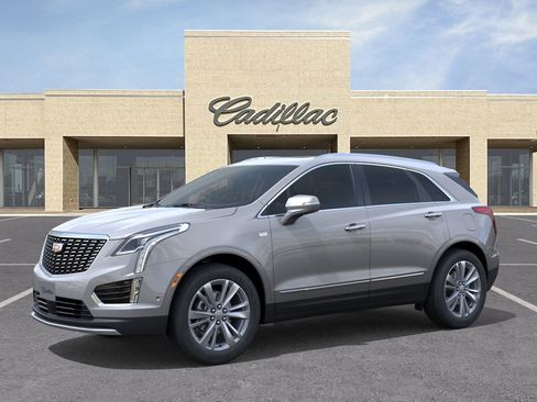 New 2026 Cadillac XT5 Premium Luxury image 2