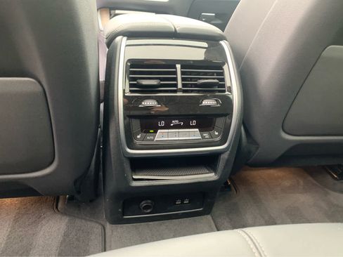Used 2024 BMW X5 xDrive40i w/ M Sport Package AWD/4WD image 24
