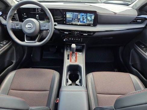 New 2026 Nissan Kicks SR FWD image 11