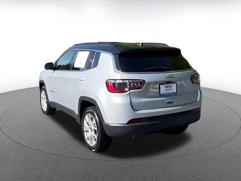 Used 2025 Jeep Compass Limited AWD/4WD image 11