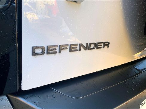 New 2026 Land Rover Defender 110 V8 image 15