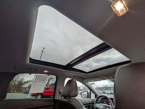 Used 2025 Nissan Murano Platinum w/ Cargo Package AWD/4WD image 26