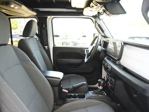 Used 2024 Jeep Wrangler Willys image 28